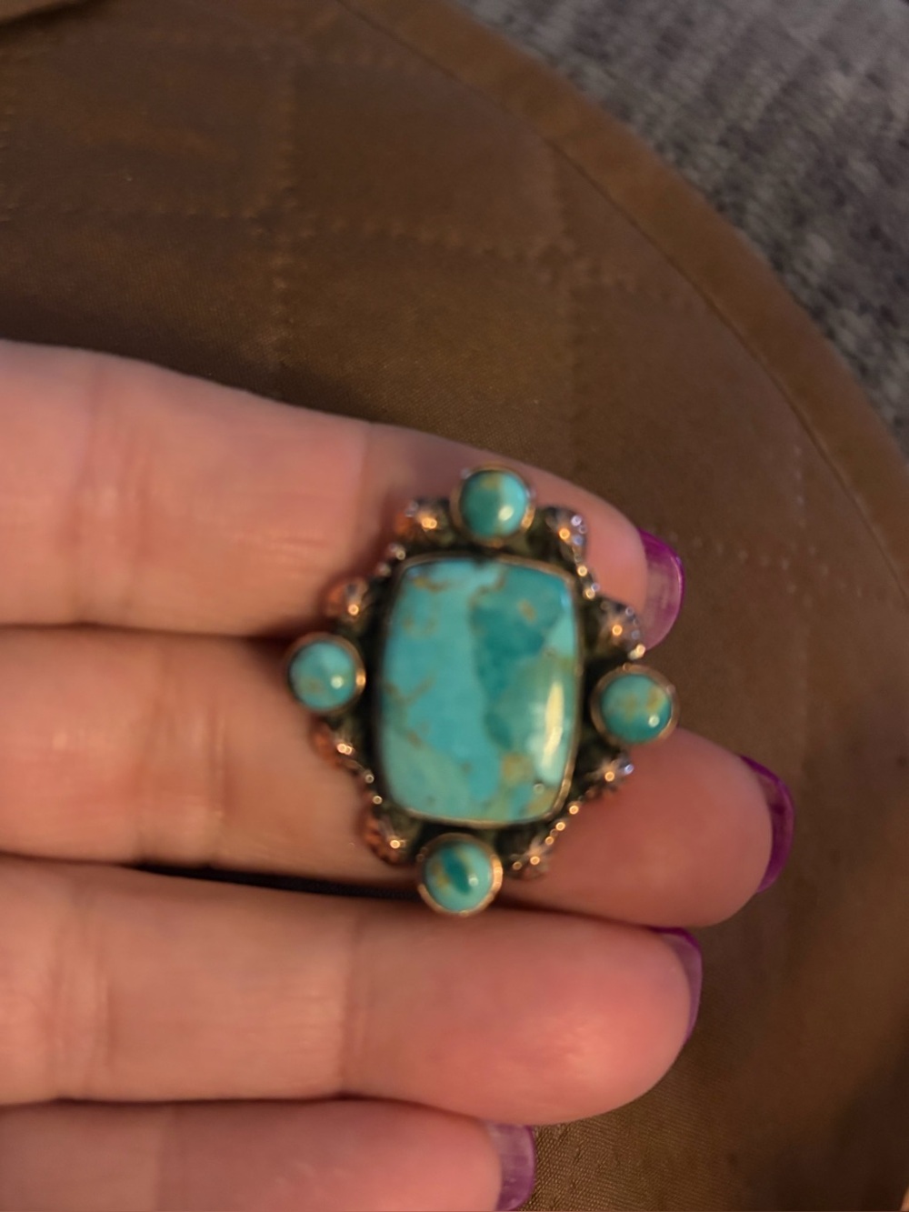 Nice turquoise adjustable copper ring.